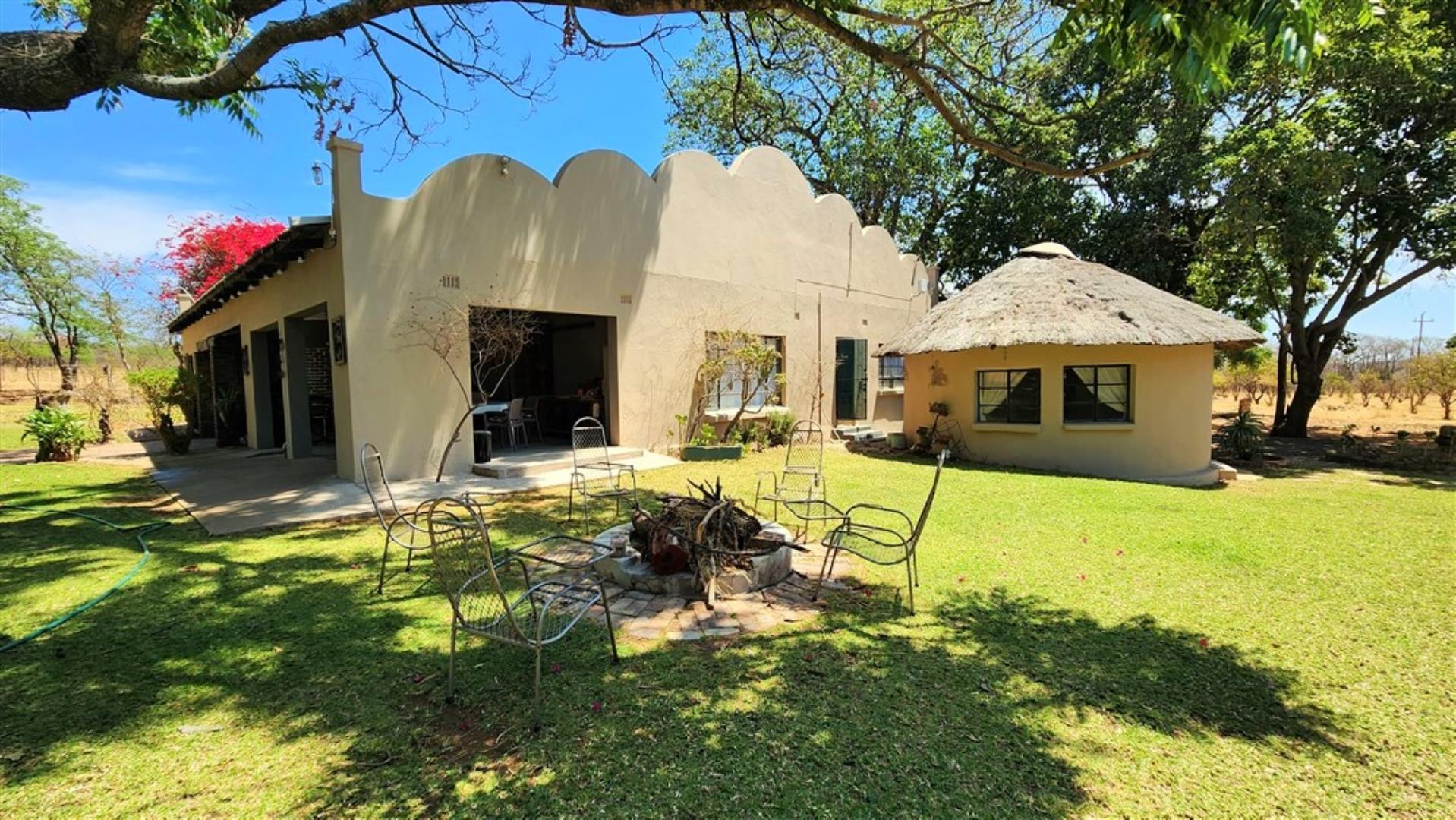 608258_Braai_Boma_1.jpg