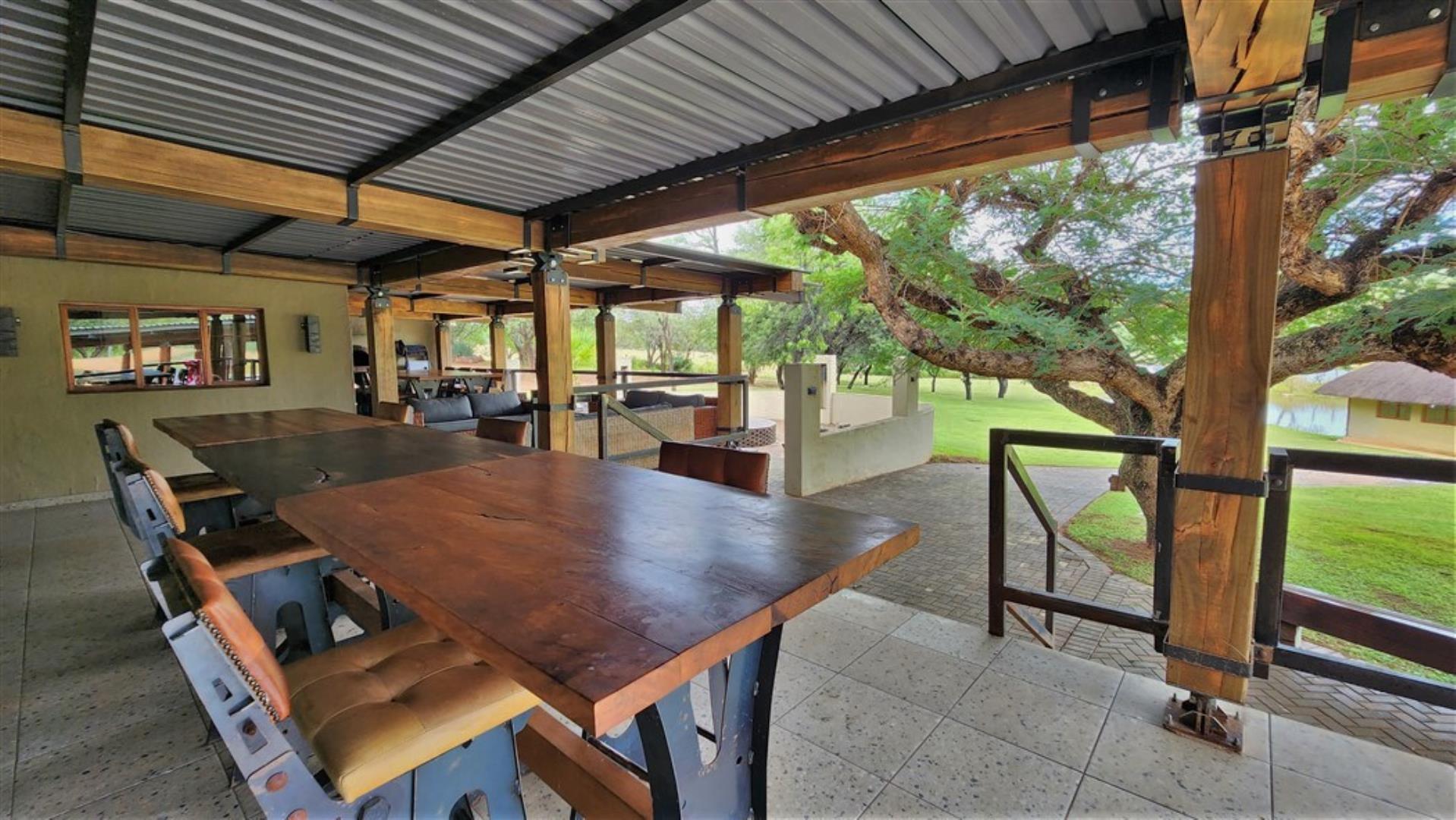 709958_Open_veranda_with_a_view.jpg
