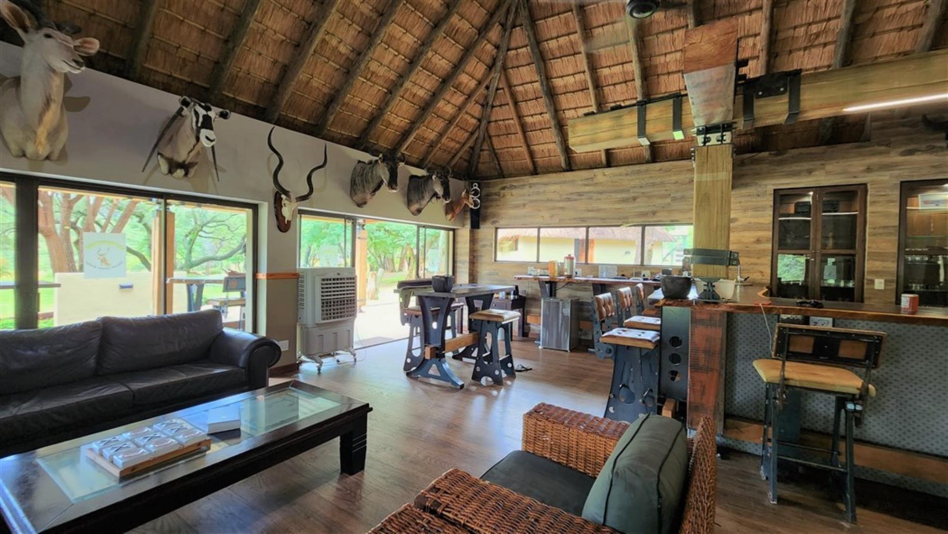 709958_River_Lodge_Entertainment_.jpg