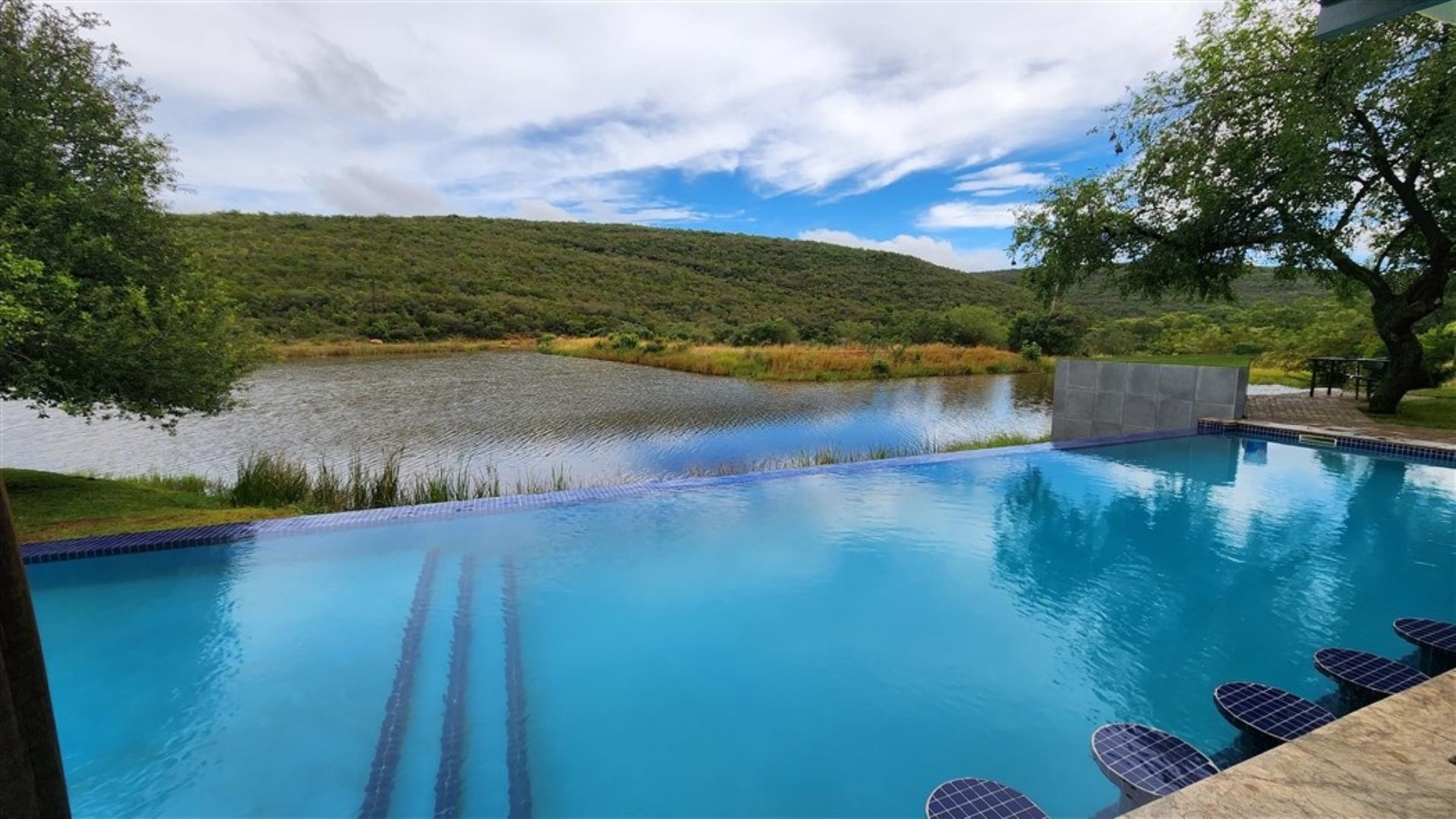 709958_River_Lodge_Swimming_pool.jpg