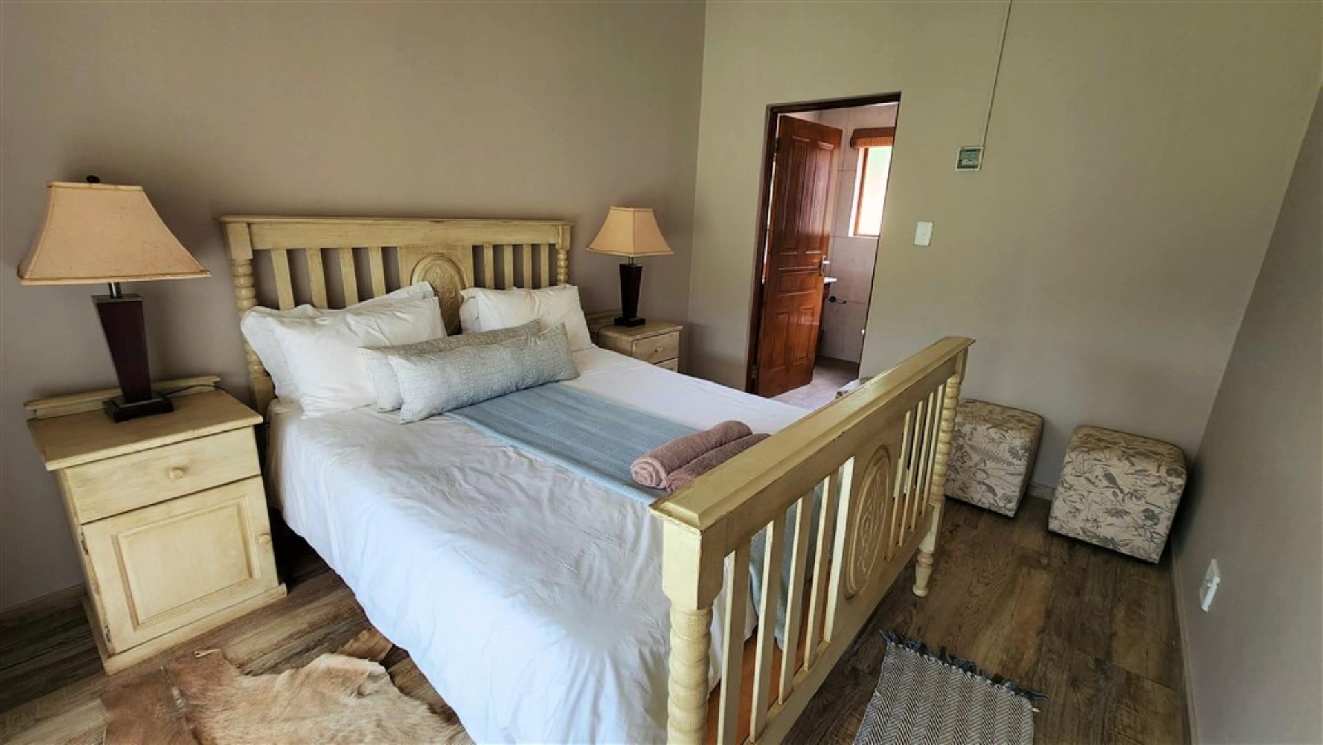 709958_Second_Res_Main_Bedroom_3.jpg