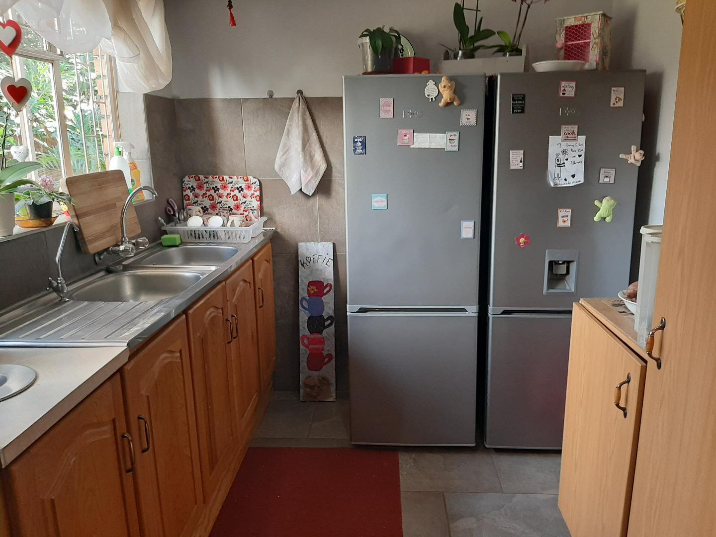 712076_10.jpg