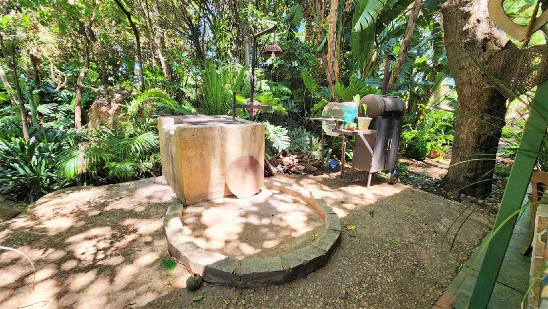 731183_Garden_Braai_area.jpg