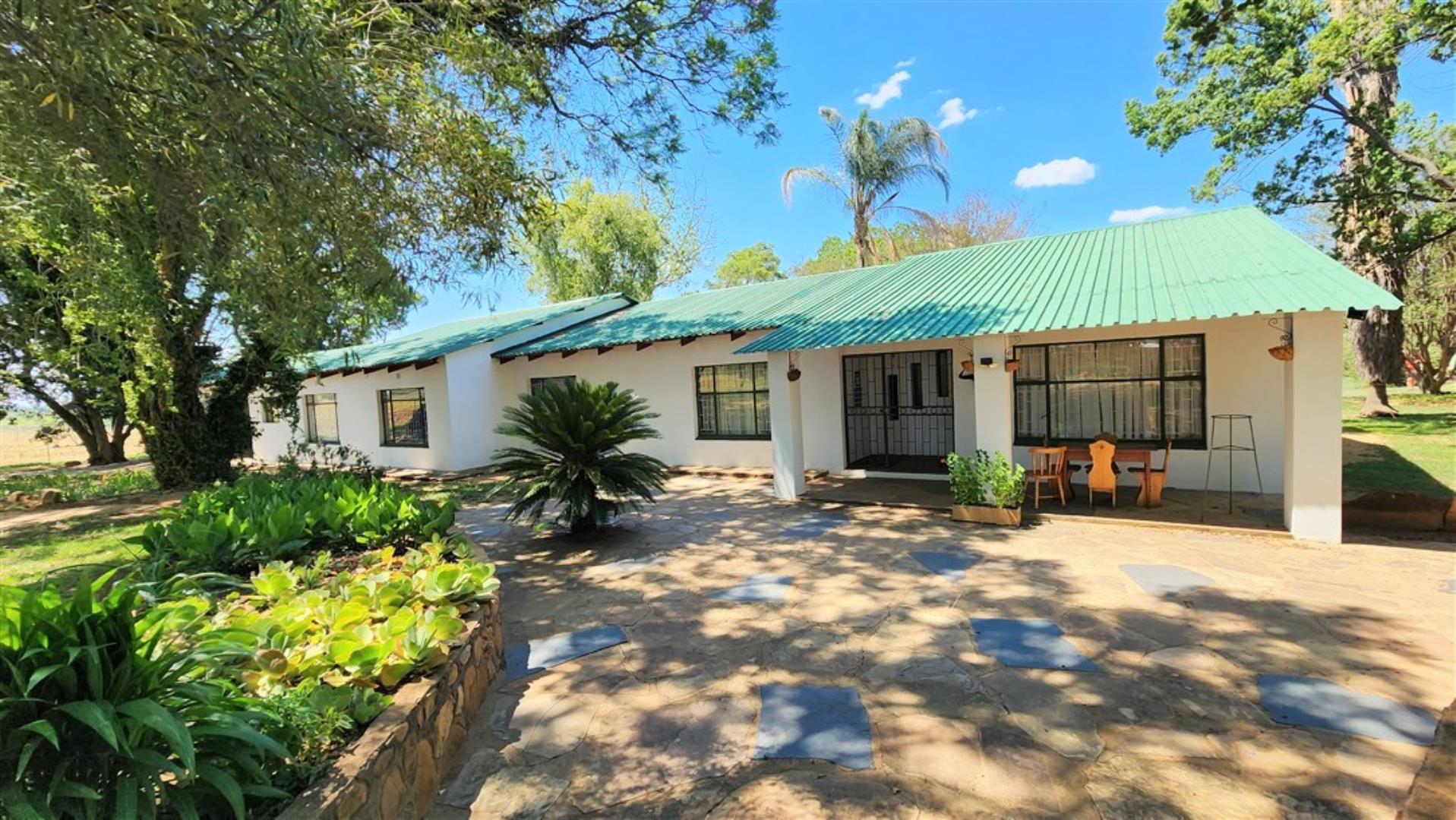 731183_Second_Farm_House_1.jpg