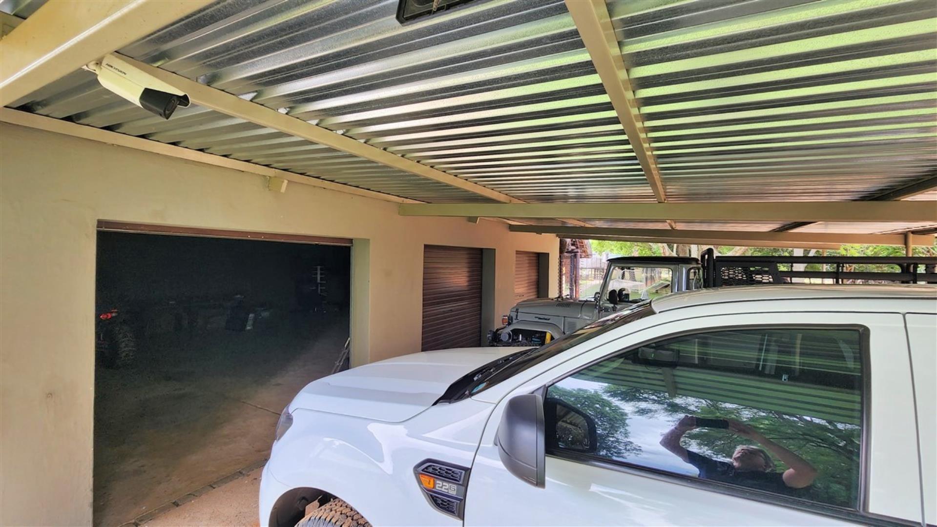 739790_Garages_with_Carports_.jpg