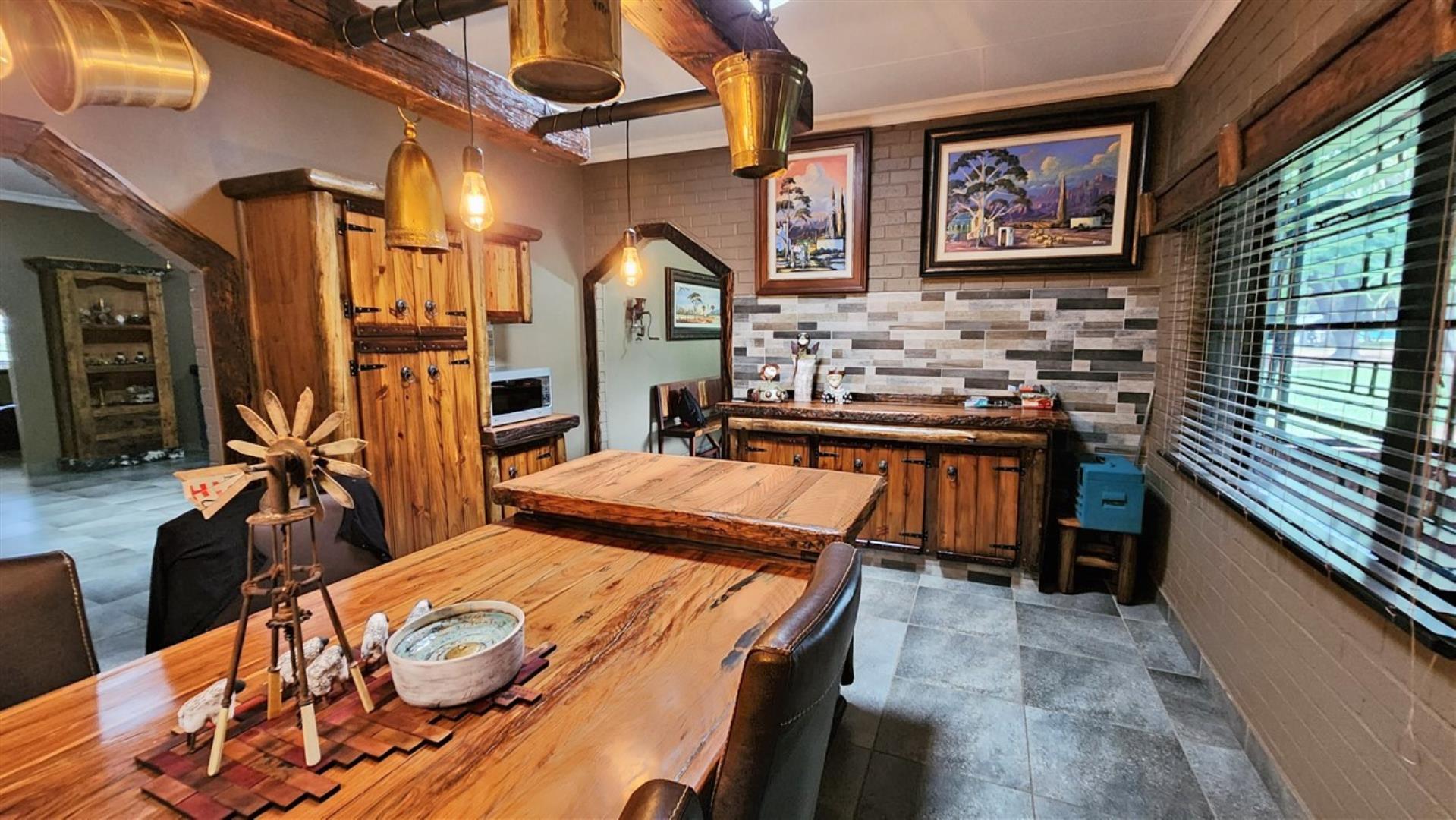 739790_Kitchen_2.jpg