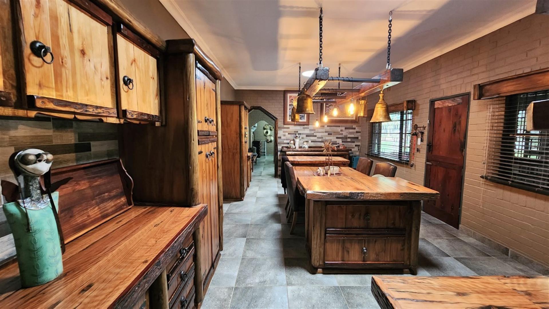739790_Kitchen_3.jpg