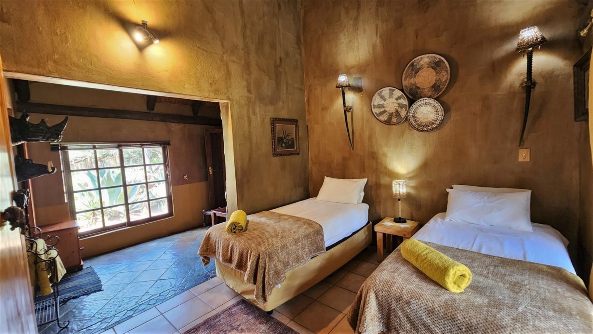 740019_Bedroom_1b.jpg