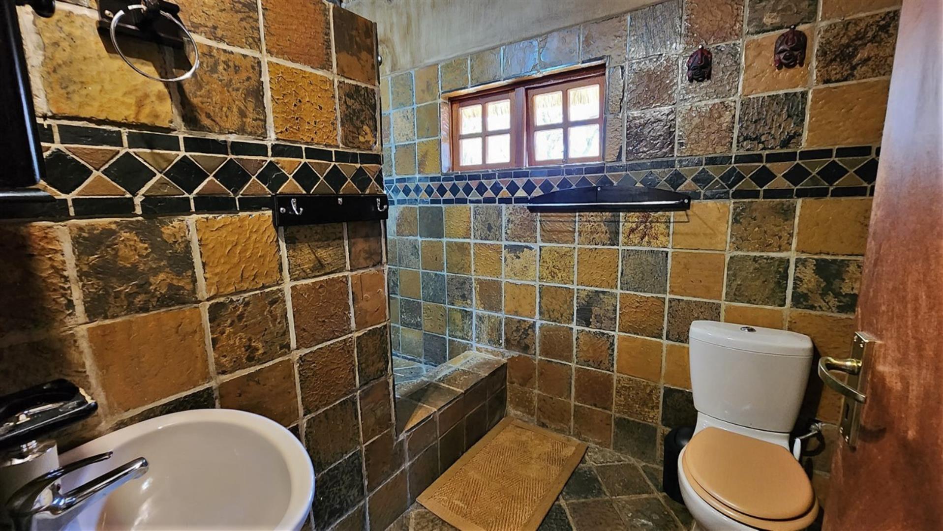 740019_En-suite_Bathroom_1.jpg