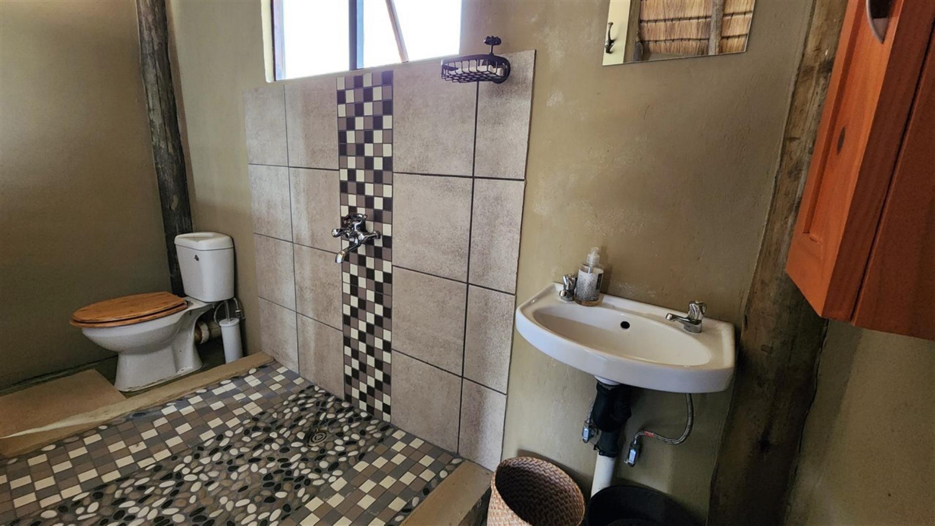740019_En-suite_Bathroom_5.jpg