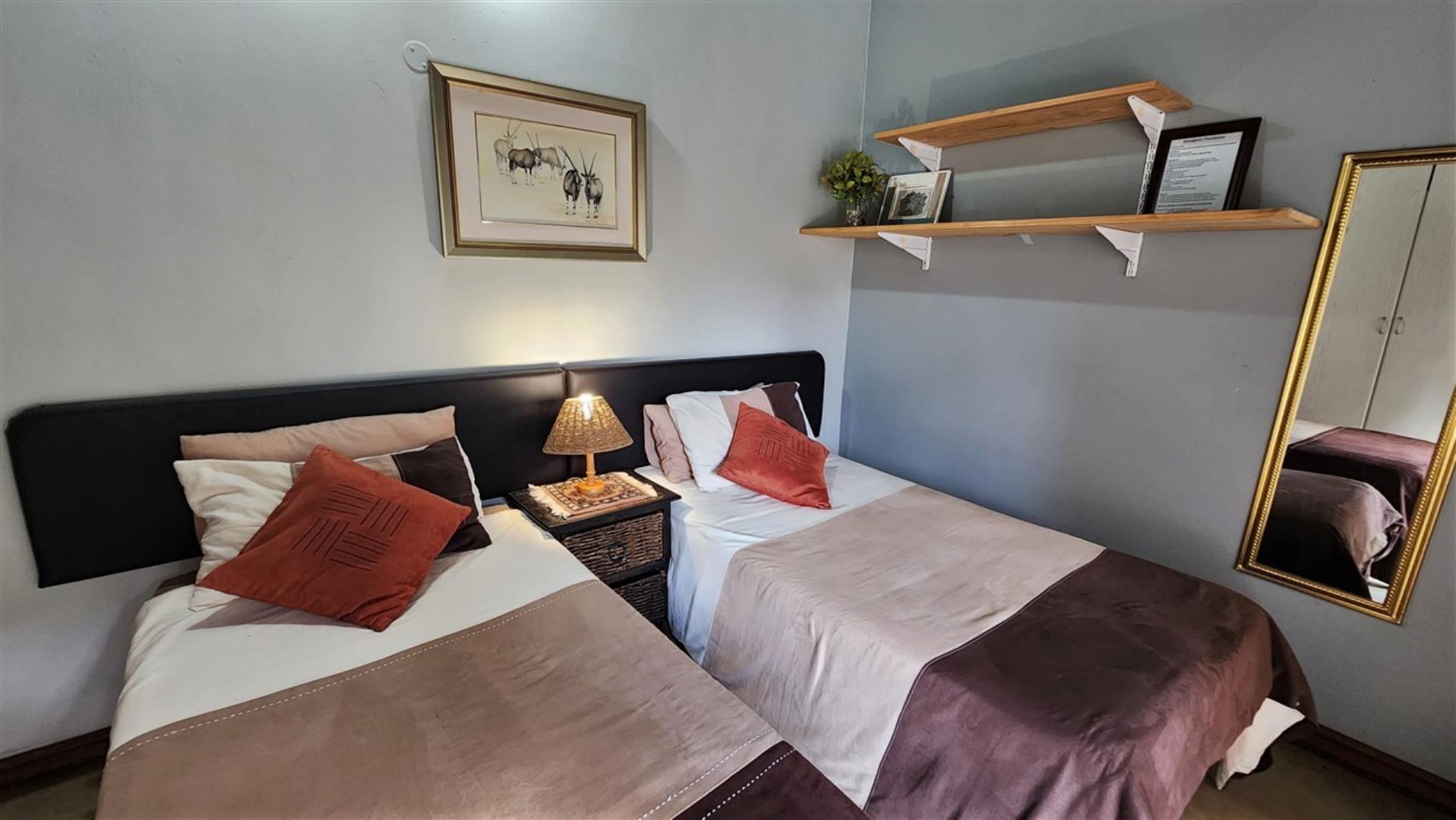 740079_Bedroom_3.jpg