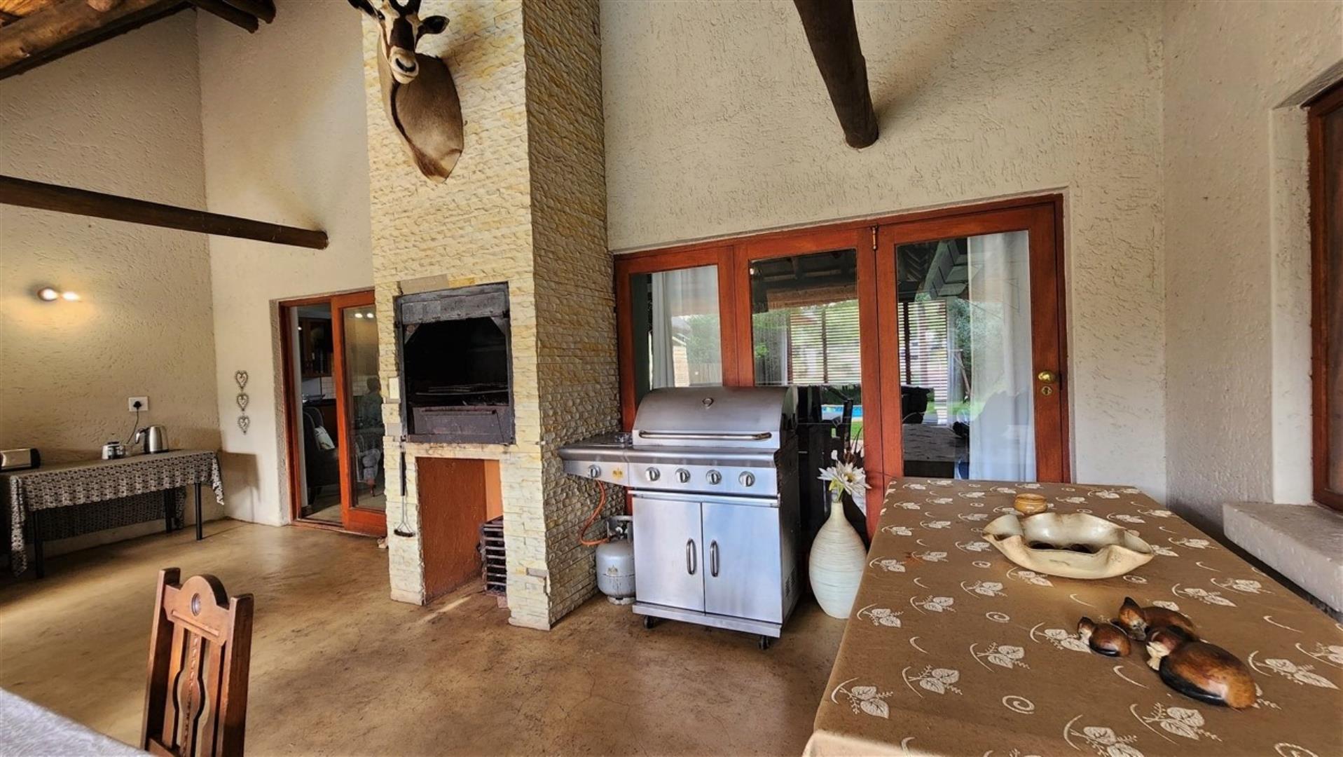 740079_Built-in_Braai.jpg