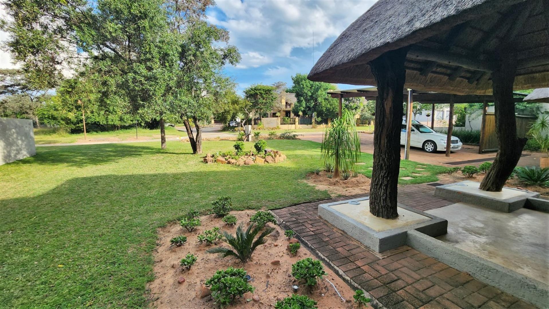 740079_Garden_View_.jpg