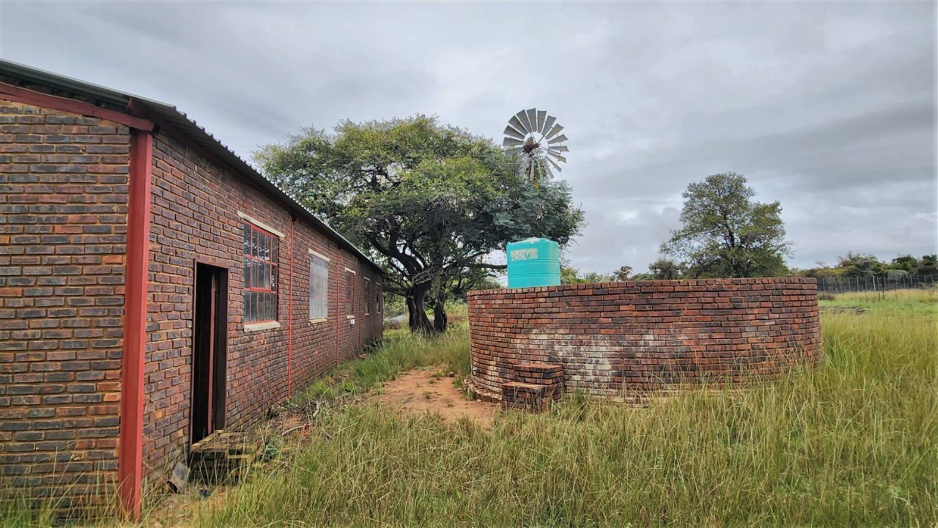 740420_Feed_Shed.jpg