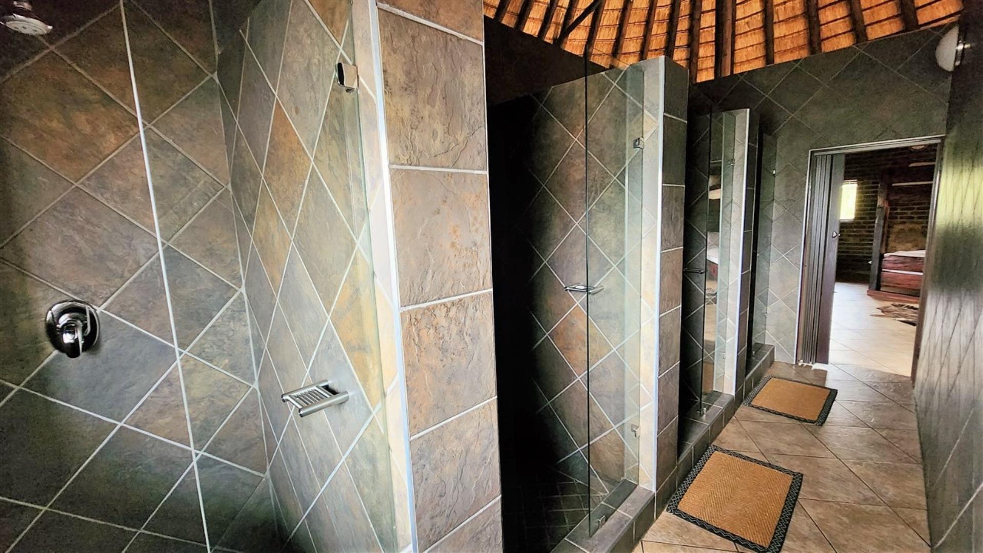 740420_Lodge_Chalet_Dorm_4.jpg