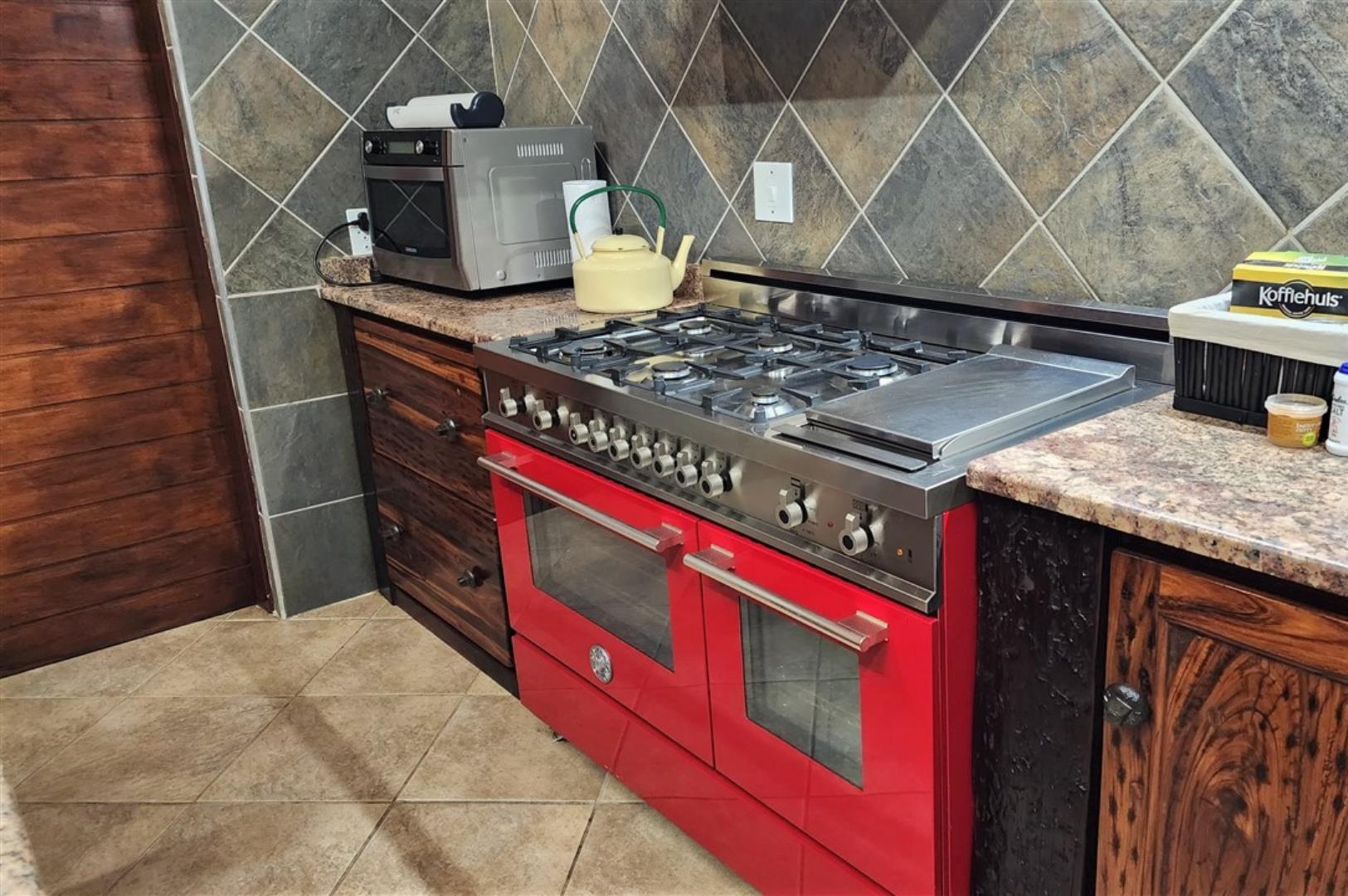 740420_Main_House_Open_Plan_Kitchen_2.jpg