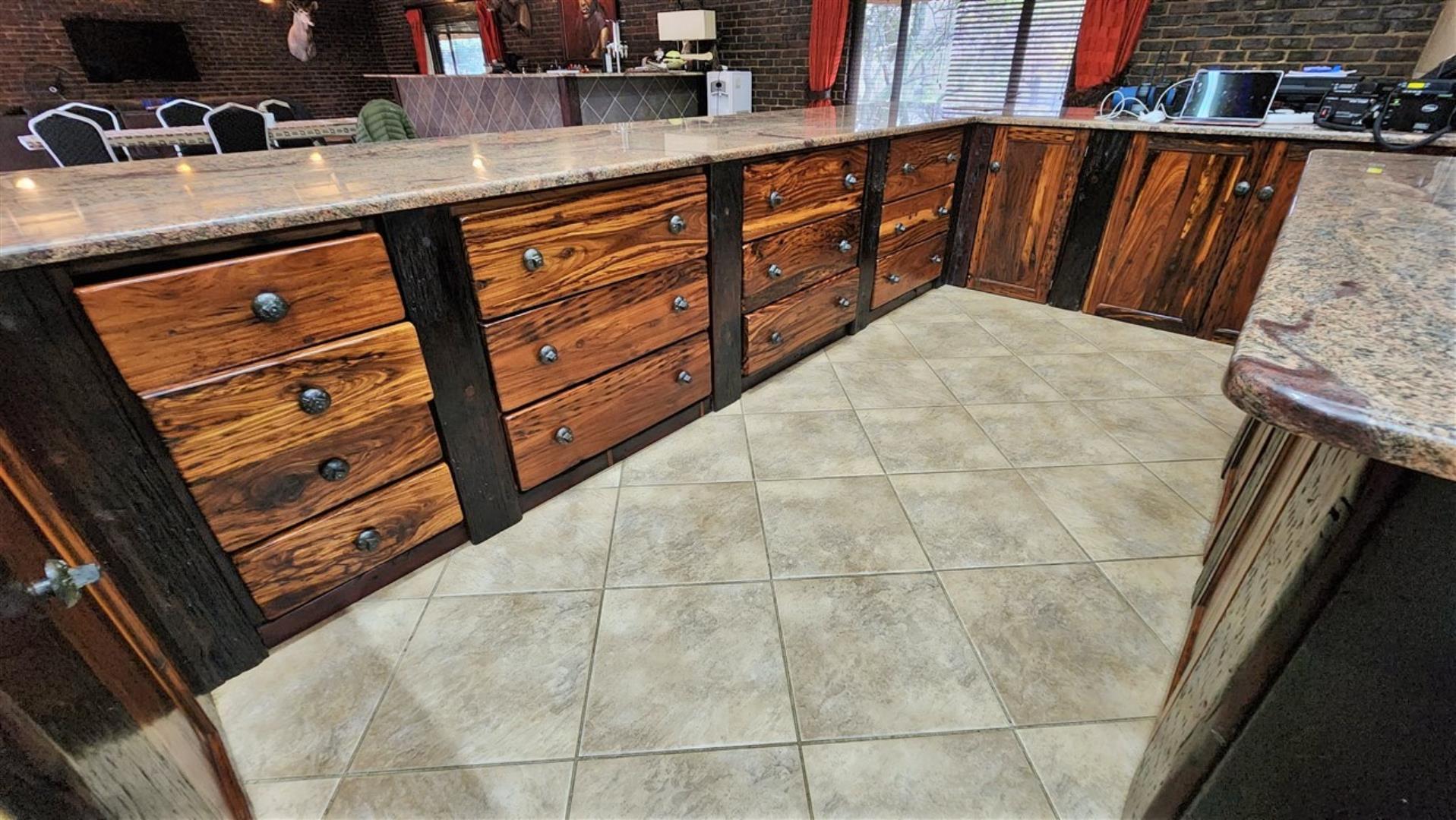 740420_Main_House_Open_Plan_Kitchen_3.jpg