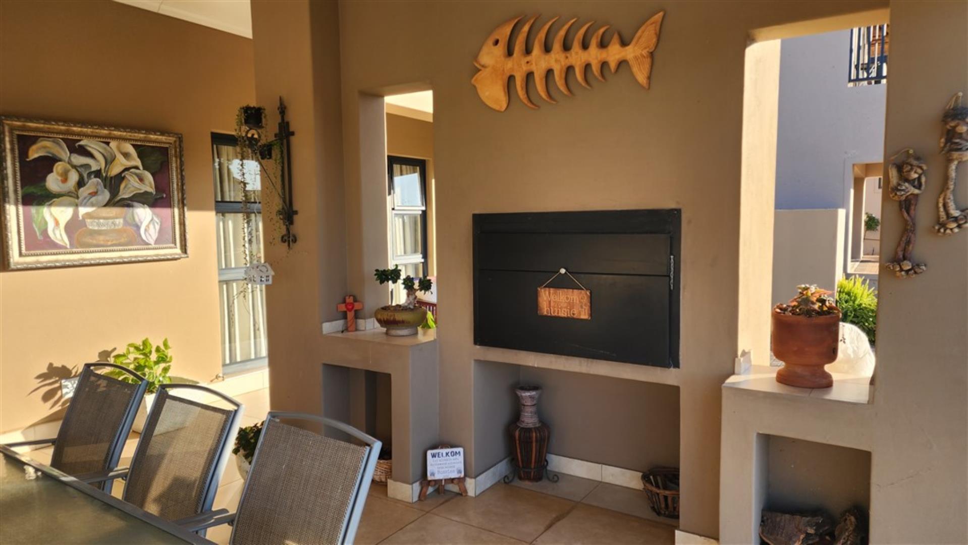 751653_Buite_braai.jpg