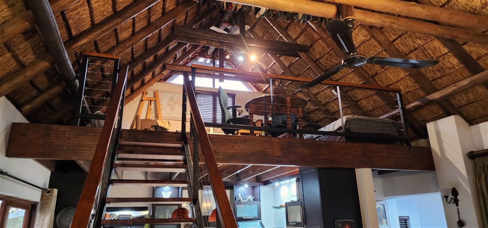 756806_Loft_Office_1.jpg