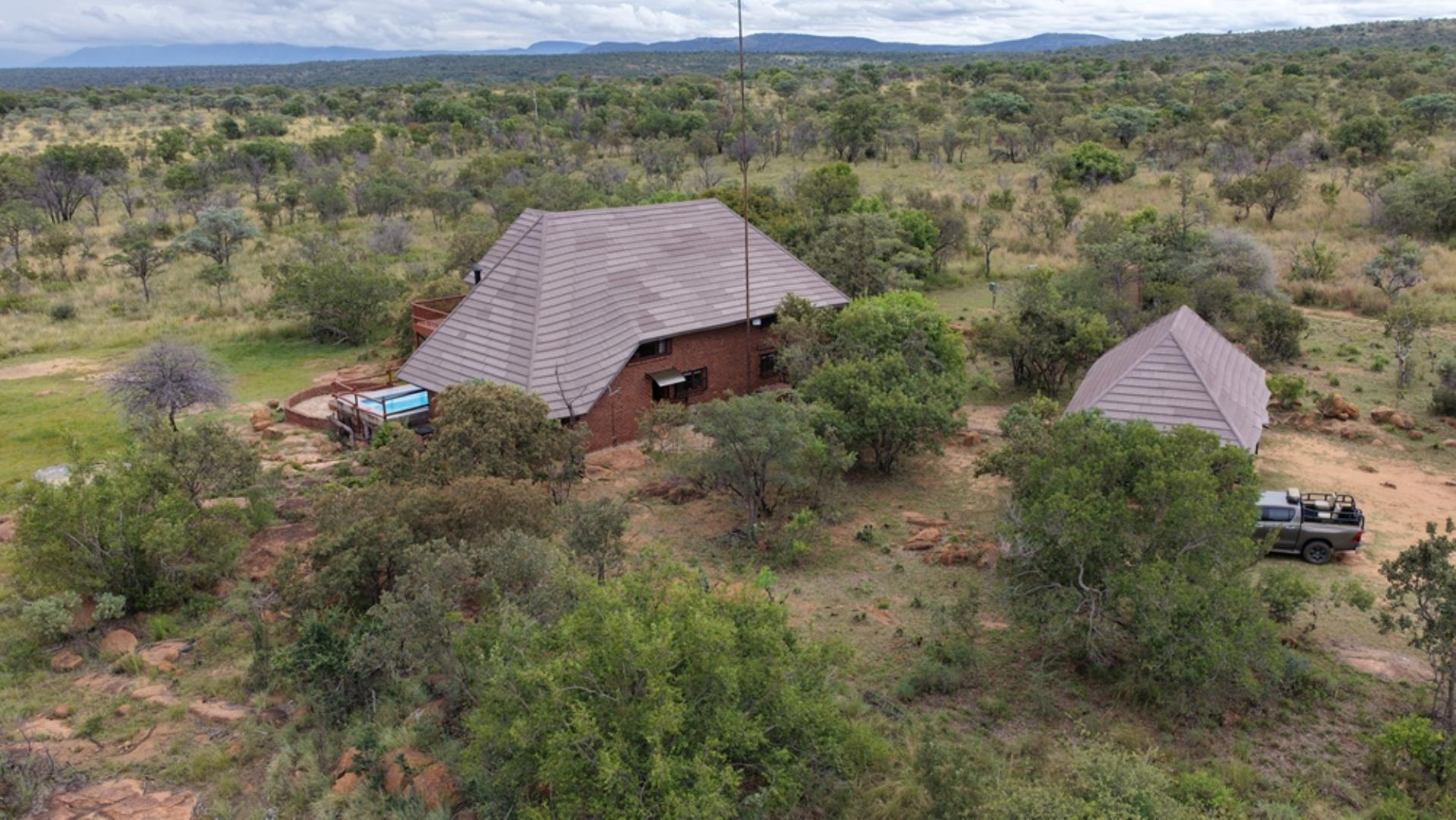 763503_1ha_Mabalingwe_House_(35).jpeg