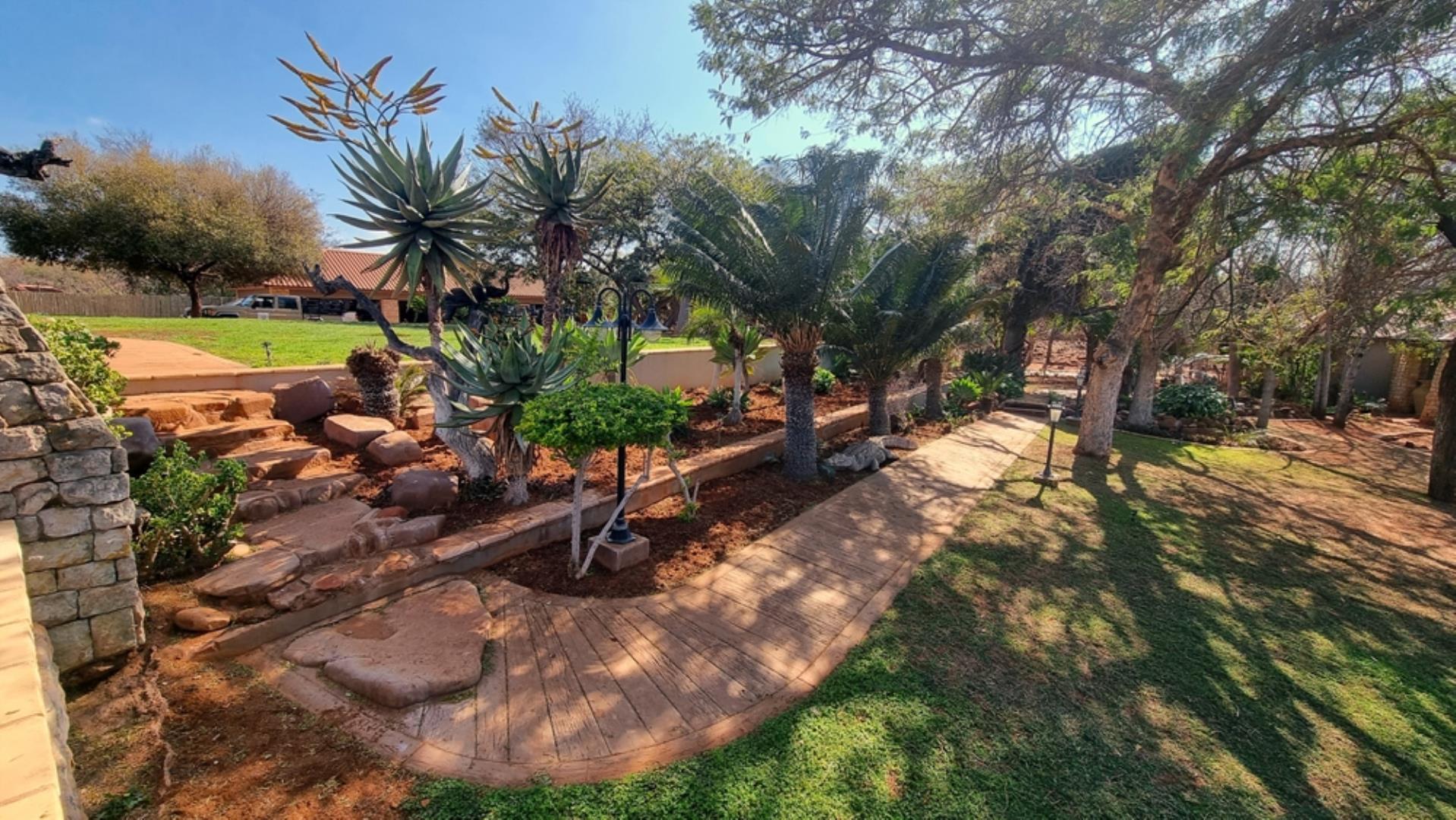 766079_1054ha_Luxurious_Game_Farm_For_Sale_Marken_Area__South_Africa_(9).jpeg