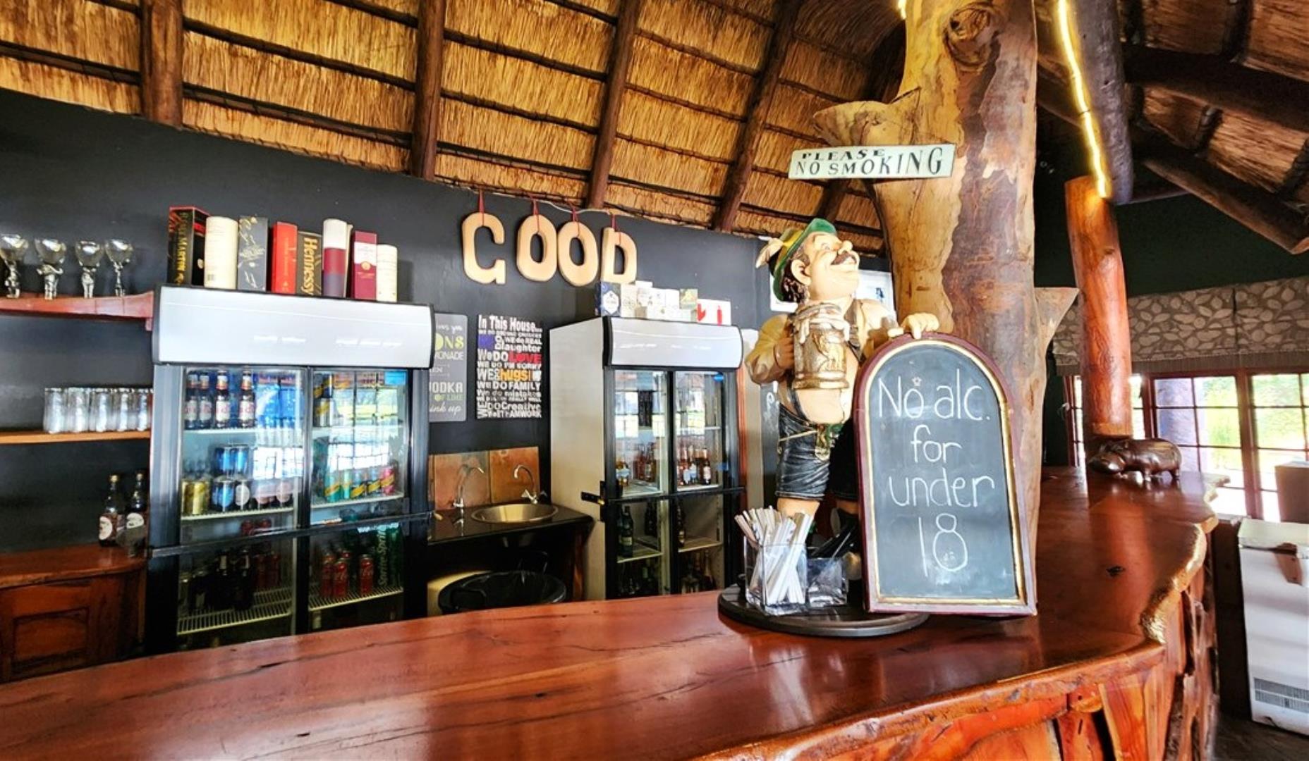 766253_Bar_Counter.jpg