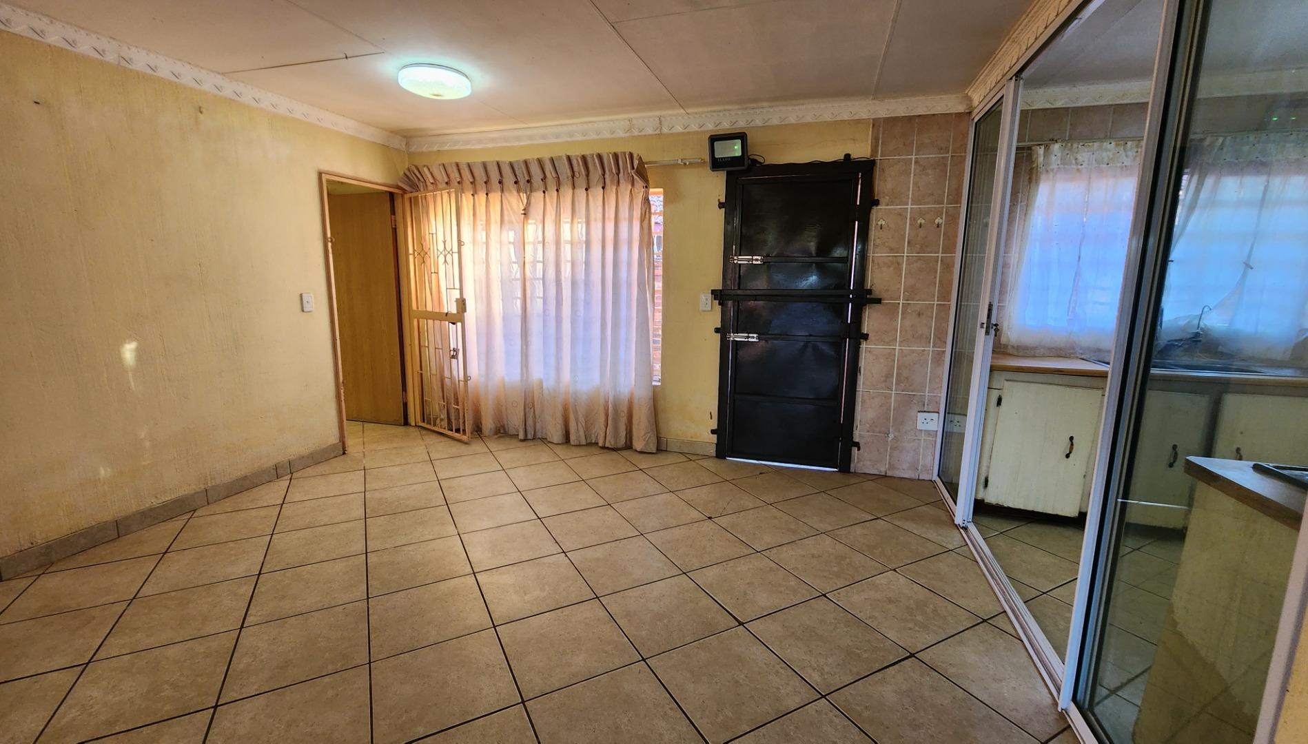 766286_Open_Plan_3.jpg