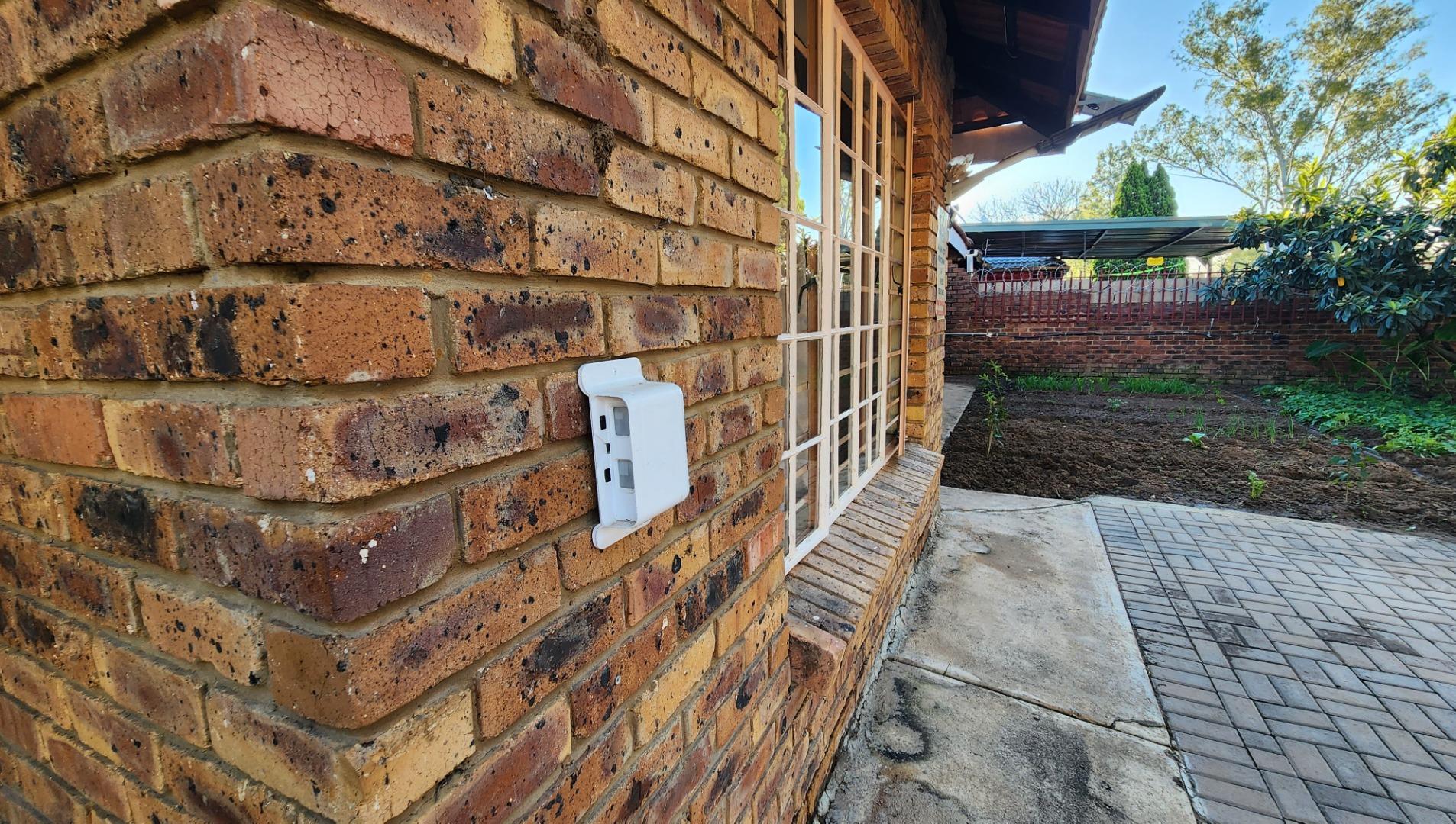 766286_Security_Beams.jpg